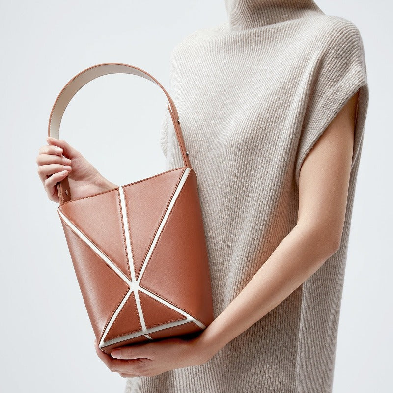 Bucket Small Shoulder Bag - Umber/White