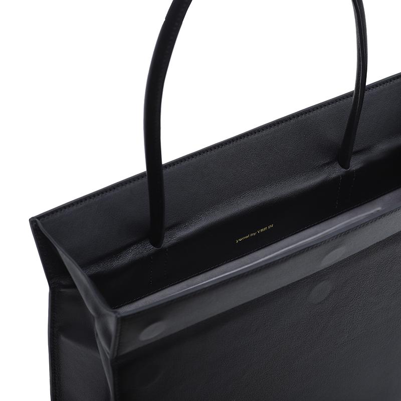 YEE SI Click Medium Shoulder Bag - Black 4