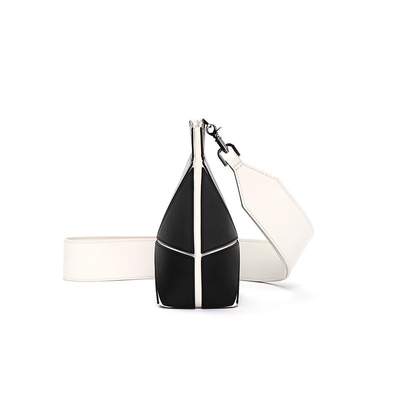 YEE SI Facet Mini Shoulder Bag - Black / White 3