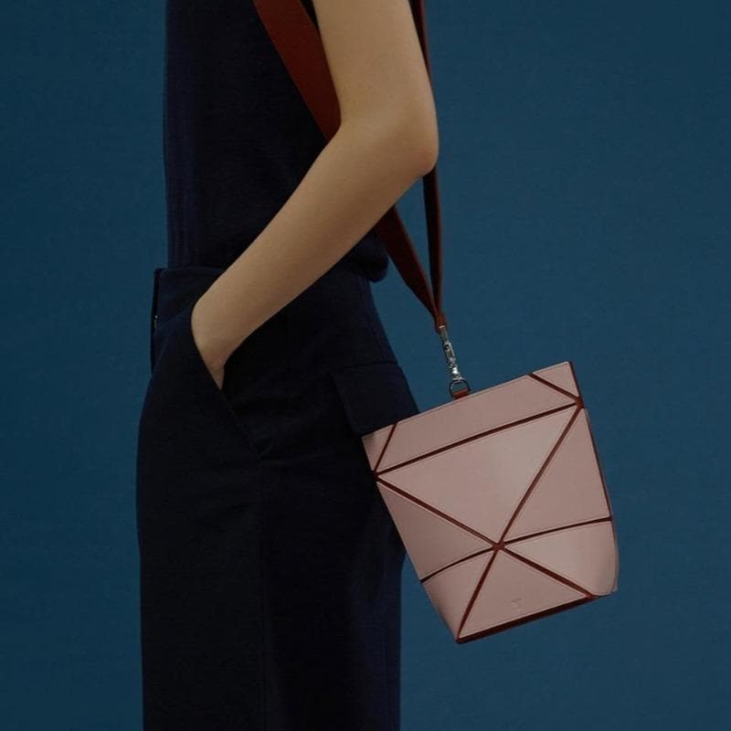 YEE SI Facet Mini Shoulder Bag - Crepe / Brick 5