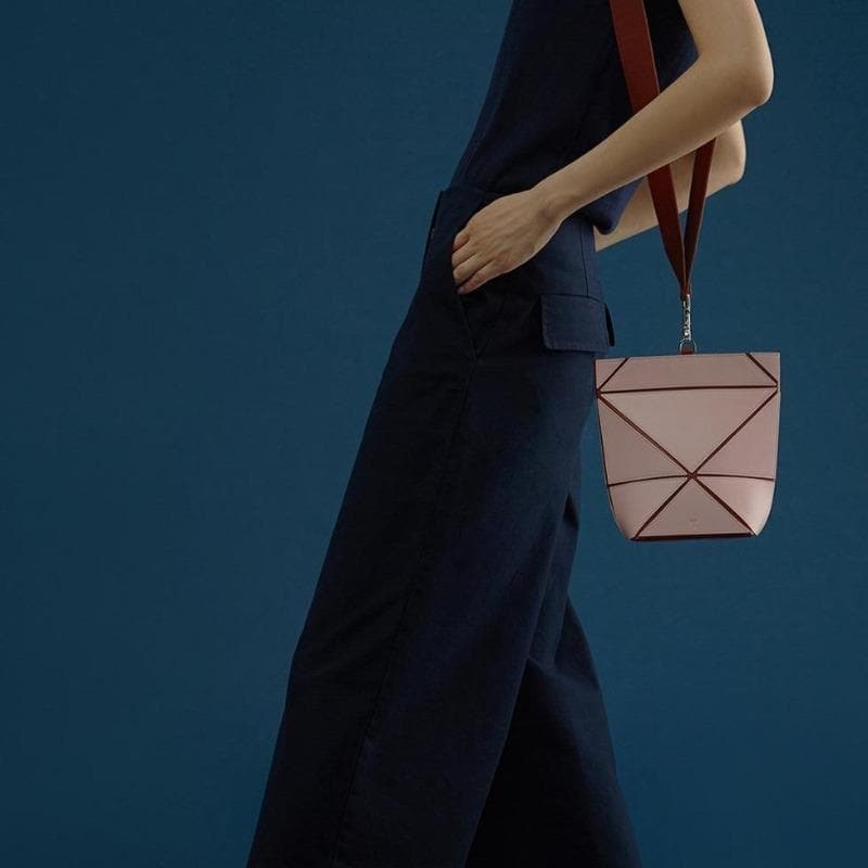 YEE SI Facet Mini Shoulder Bag - Crepe / Brick 6